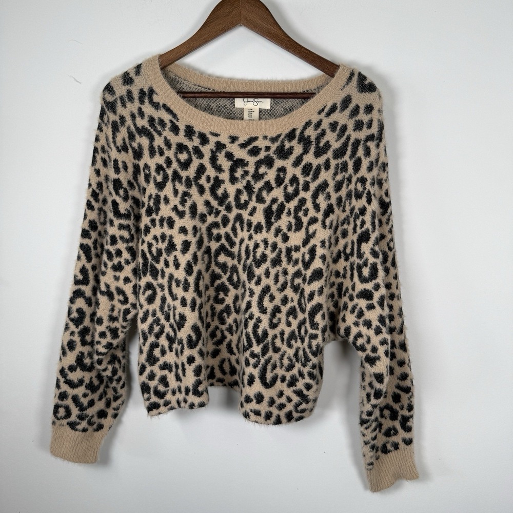 Jessica Simpson Women's Sweater Animal Print Soft Fuzzy Medium‎